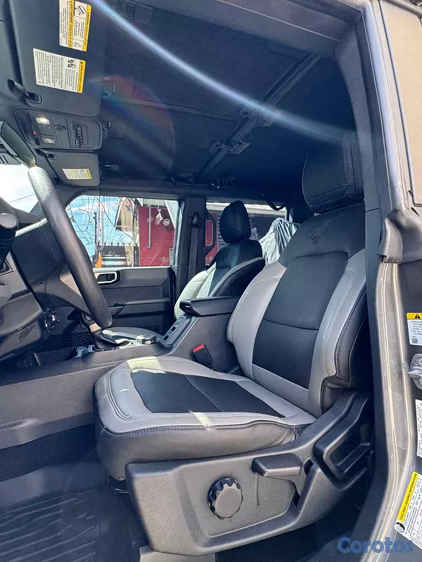 jeepetas y camionetas - FORD BRONCO 2022 SOLO 21 MIL MILLAS  8
