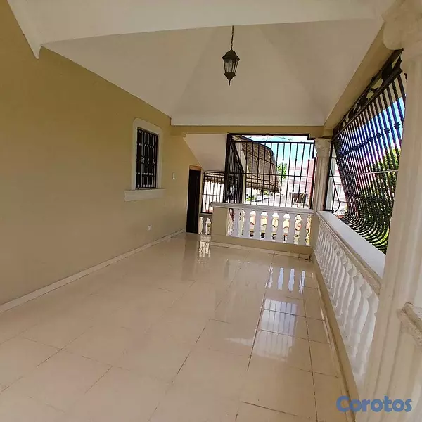 casas - Casa 2 Niveles en La Moraleja en Santiago  9