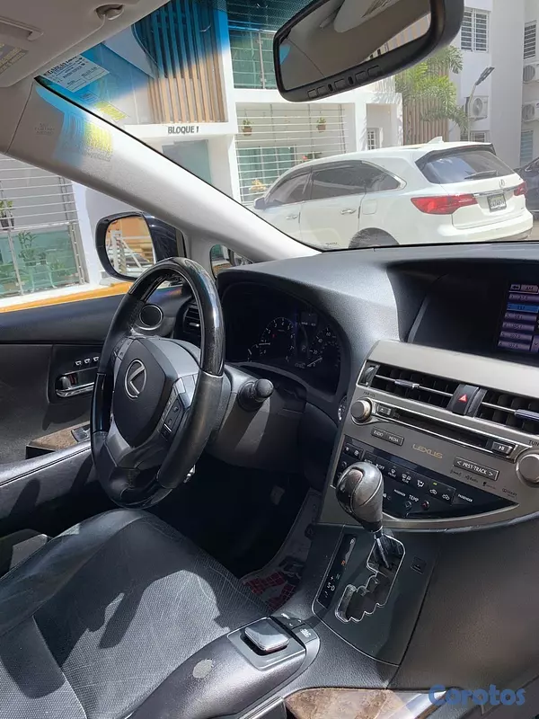 jeepetas y camionetas - Lexus 2013 en venta  4