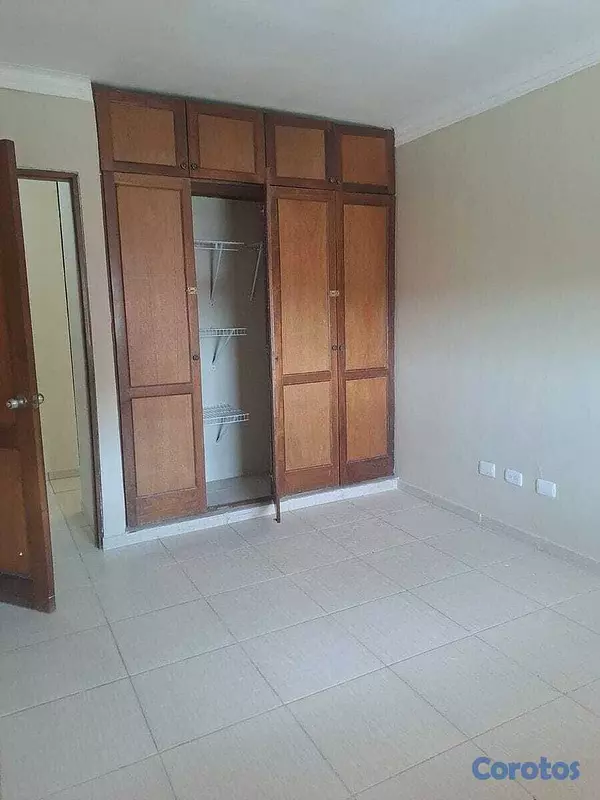 apartamentos - ALQUILO Apartamento en 4to piso altos de arroyo ho 17