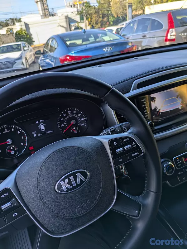 jeepetas y camionetas - Kia Sorento 2020 Clean Carfax 9