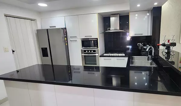 apartamentos - SE VENDE

Apartamento en 8vo piso con hermosa vista. En Av. Lope de Vega, Arroyo 6
