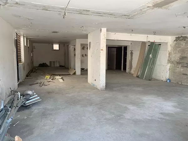 oficinas y locales comerciales - Local amplio en Naco 5