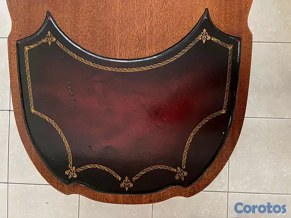 muebles y colchones - Mesa de Caoba y Cuero Tratado 3