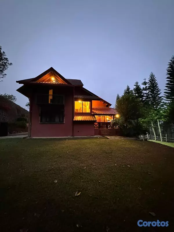 casas vacacionales y villas - Villa en Constanza con 70mil metros de solar  7