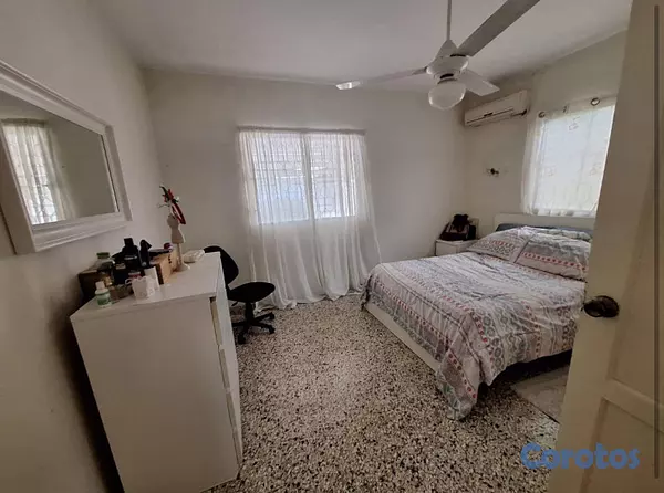 oficinas y locales comerciales - se alquila casa  9