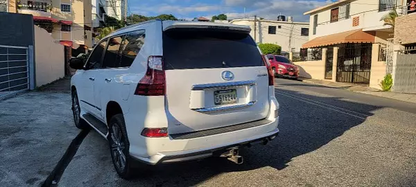 jeepetas y camionetas - LEXUS GX 460 2017  4