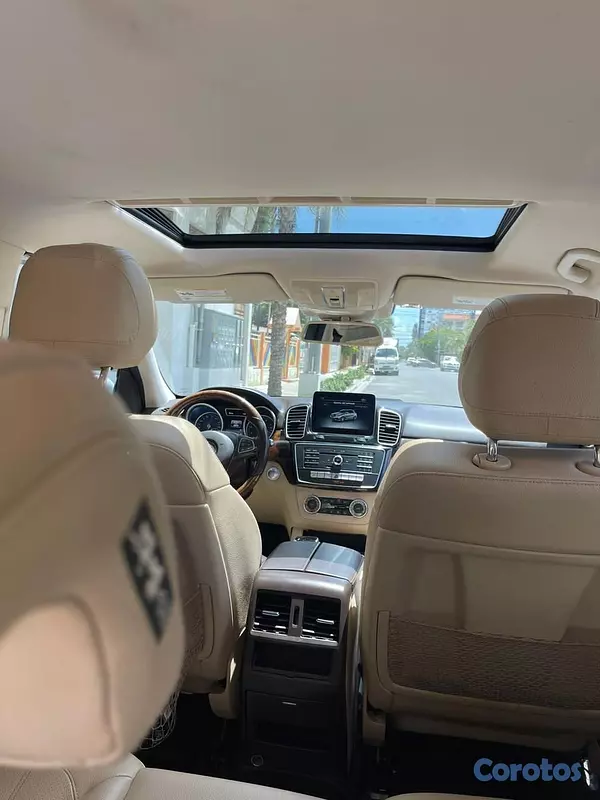 jeepetas y camionetas - Mercedes Benz GLE 2016 2