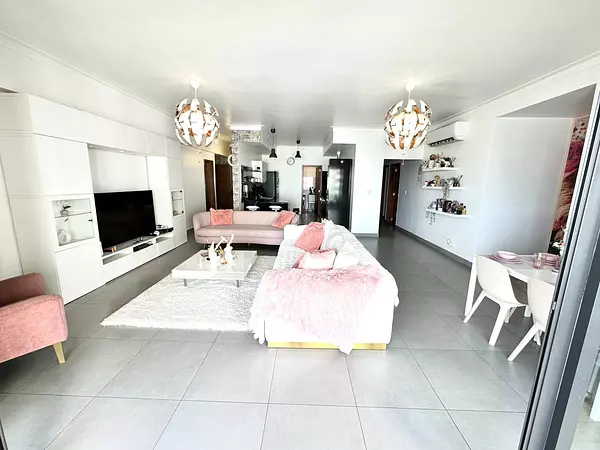 apartamentos - *📍Serrallés * Apartamento en venta Amplio 3