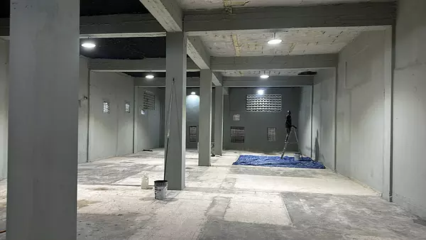 oficinas y locales comerciales - Local 2do piso 227 mts en la Nicolás de Ovando 1