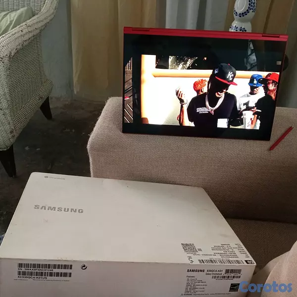 computadoras y laptops - Samsung Galaxy Chromebook 13.3" 4K AMOLED Fiesta R 6