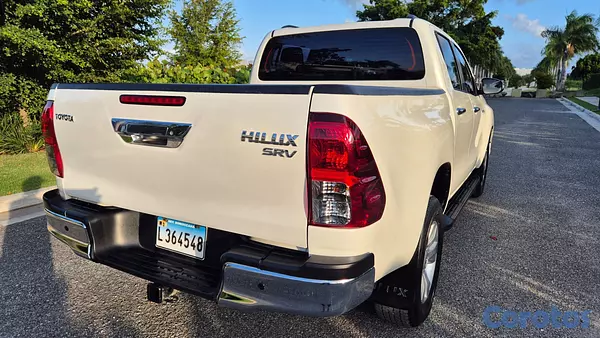 jeepetas y camionetas - Toyota Hilux 2017 Nueva! 4