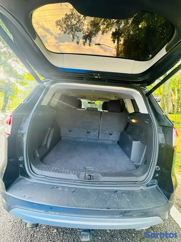 jeepetas y camionetas - Ford Escape SE EcoBoost 4WD 2014 Excelente estado 7