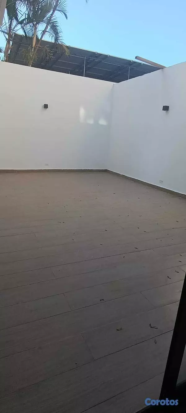 oficinas y locales comerciales - *131 m² bien distribuidos *3 parqueos *Terraza 5