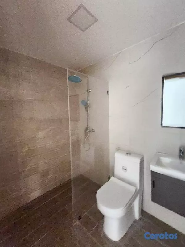 apartamentos - Apartamento en venta 2do nivel en jardines del sur 6
