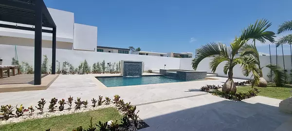 apartamentos - Hermosa Casa Luxry con Piscina en La Vega  10