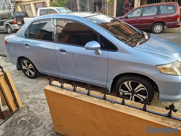 carros - Honda Fit Aria, se vende 5