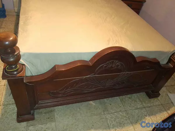 muebles y colchones - De oportunidad juego de cuarto en Caoba Centenaria 7