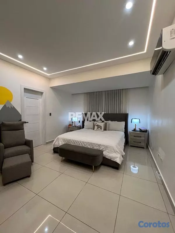 apartamentos - enacimiento, amplio apartamento en zona tranquila  3