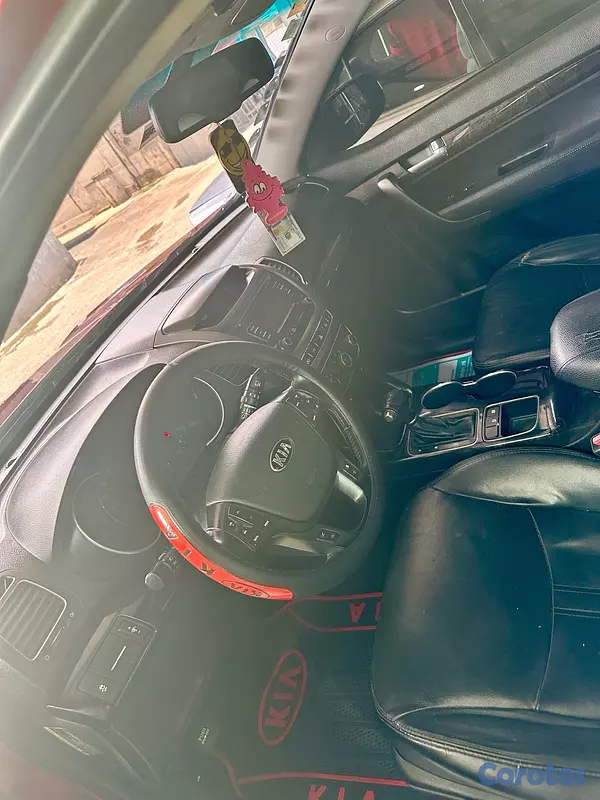 jeepetas y camionetas - Kia Sorento 2014 en optimas condiciones. 9