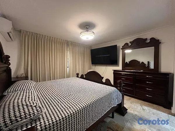 apartamentos - Apartamento en venta en Piantini de tres habitaciones 5