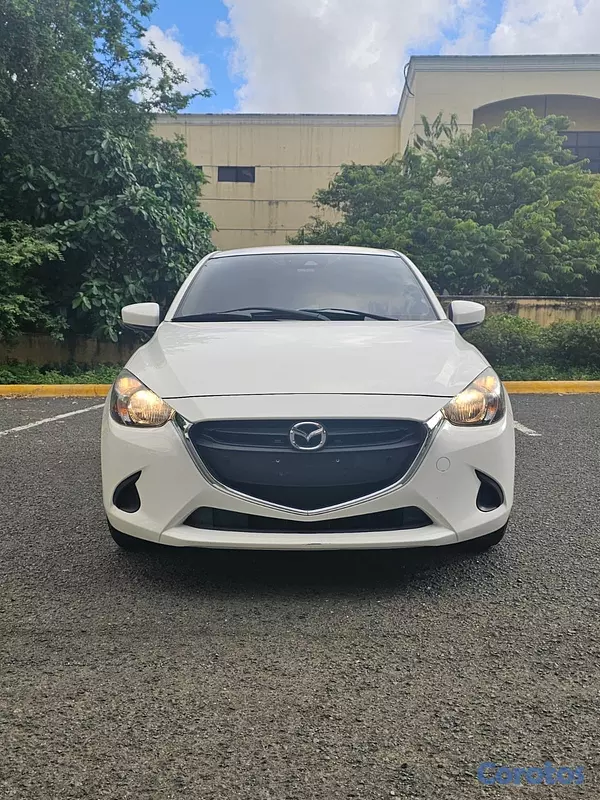 carros - Único Dueño, todo al día. Como nuevo, llévatelo con 66500 .  3