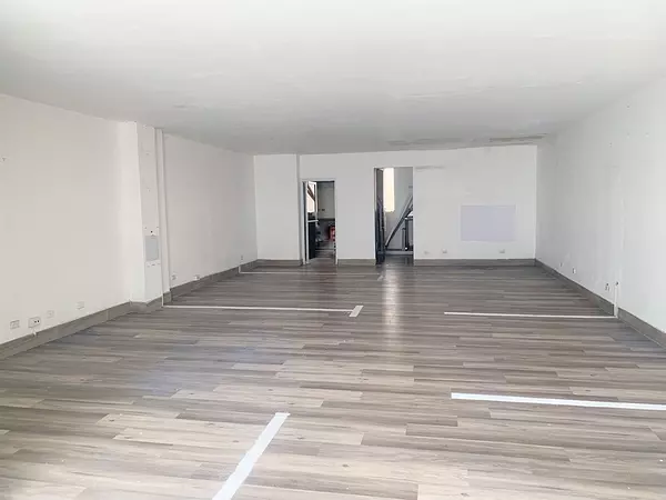 oficinas y locales comerciales - Local en Venta de oportunidad  2