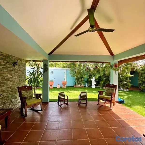 casas - vendo casa altos De Arroyo hondo 3 dos niveles tres habitaciones con baño piscin 17
