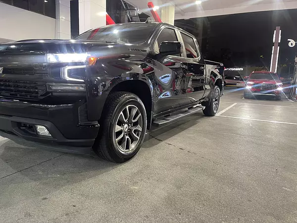 jeepetas y camionetas - chevolet silverado 2021 5