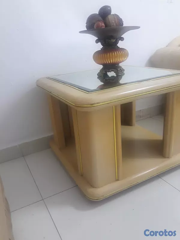 muebles y colchones - Vendo mesa de centro o lateral tope de cristal y c 3
