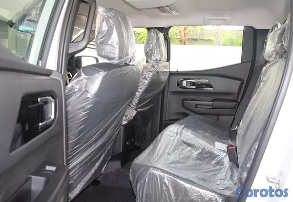 jeepetas y camionetas - Mitsubishi Motors L 200 7