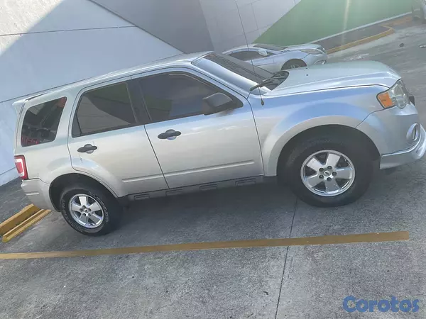 jeepetas y camionetas - Ford Escape XLT 2012 2.5L Automática 5