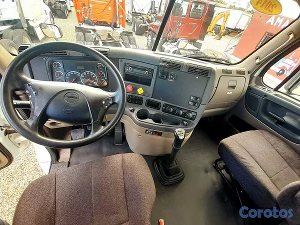 camiones y vehiculos pesados - FREIGHTLINER AÑO 2014  3