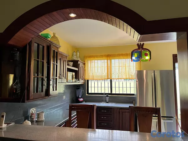 casas - CASA DE 2 NIVELES A LA VENTA PUERTO PLATA 2