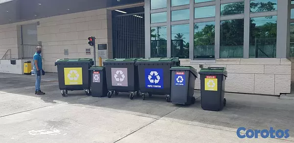 equipos profesionales - Zafacones de reciclajes y contenedores de basura  4