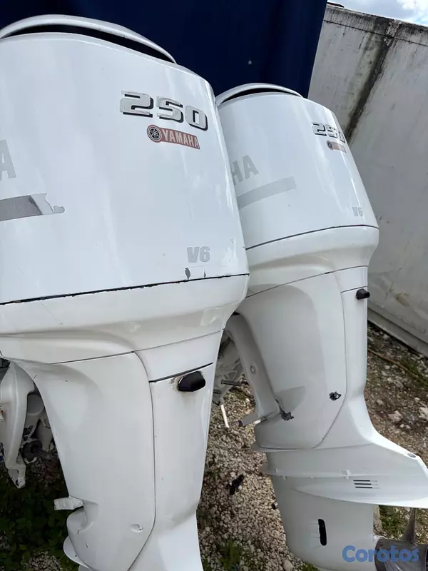 botes - LANCHA INTERMARINE AVANTI, AÑO 2008. MOTOR 250 YAM 10