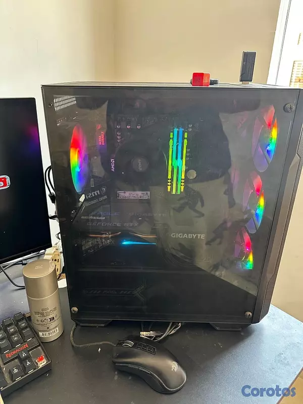 computadoras y laptops - VENDO O CAMBIO POR PS5 CON DIFERENCIA A MI FAVOR 2