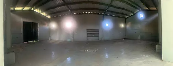 otros inmuebles - Se vende Nave en Av. Independencia  3