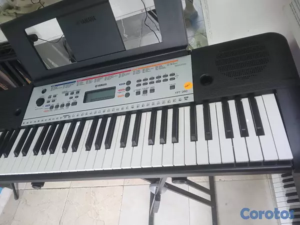 instrumentos musicales - Piano Yamaha YPT-260-61TECLAS  Incluye: atril y fu 3