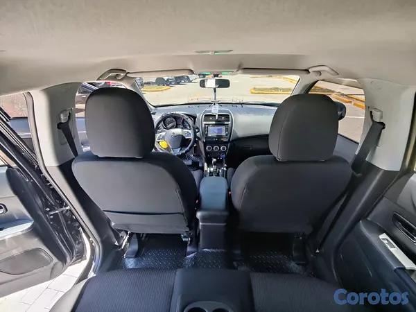 jeepetas y camionetas - Mitsubishi Outlander Sport 4x4 7