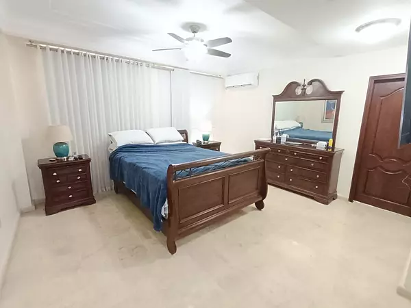 apartamentos - Apartamento en Alquiler Vacío LOS CACICAZGOS 6