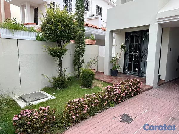 casas - Alquilo Casa en Urbanización Fernández / Julieta M 4