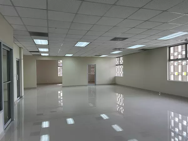 oficinas y locales comerciales - Edificio corporativo alquiler en Naco 2