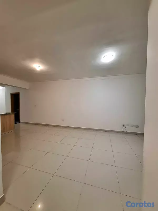 apartamentos - Rento apartamento sin amueblar en Bella vista torre con ascensor planta full  3