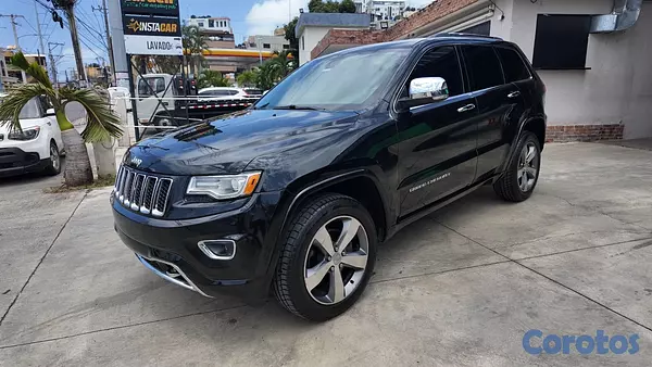 jeepetas y camionetas - JEEP GRAND CHEROKEE OVERLAND 4X4 2015 3