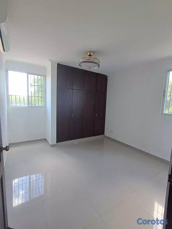 casas - Casa amplia y hermosa en alquiler, Villa María, Sa 11