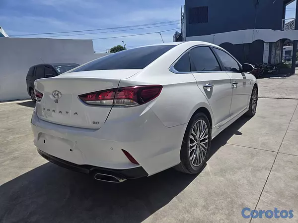 carros - HYUNDAI SONATA NEW RISE 2018 BLANCO GASOLINA 11