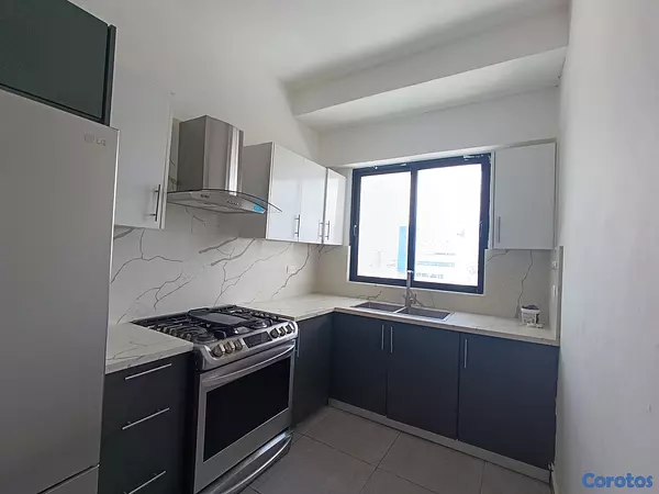 apartamentos - Bella Vista Vende Piso alto Con imponentes áreas Sociales, SIN INTERMEDIARIOS  8