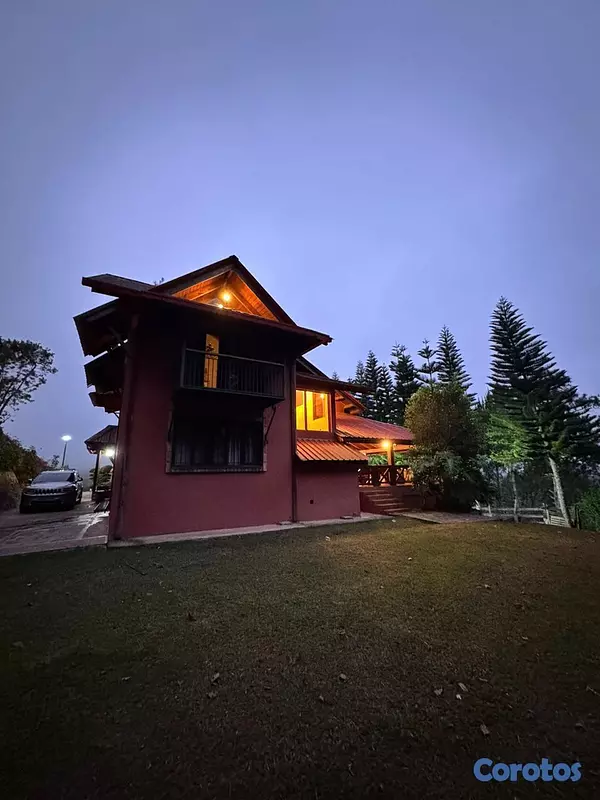 casas vacacionales y villas - Villa en Constanza con 70mil metros de solar  5