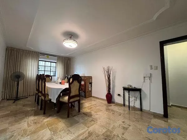 apartamentos - Apartamento en venta en Piantini de tres habitaciones 3